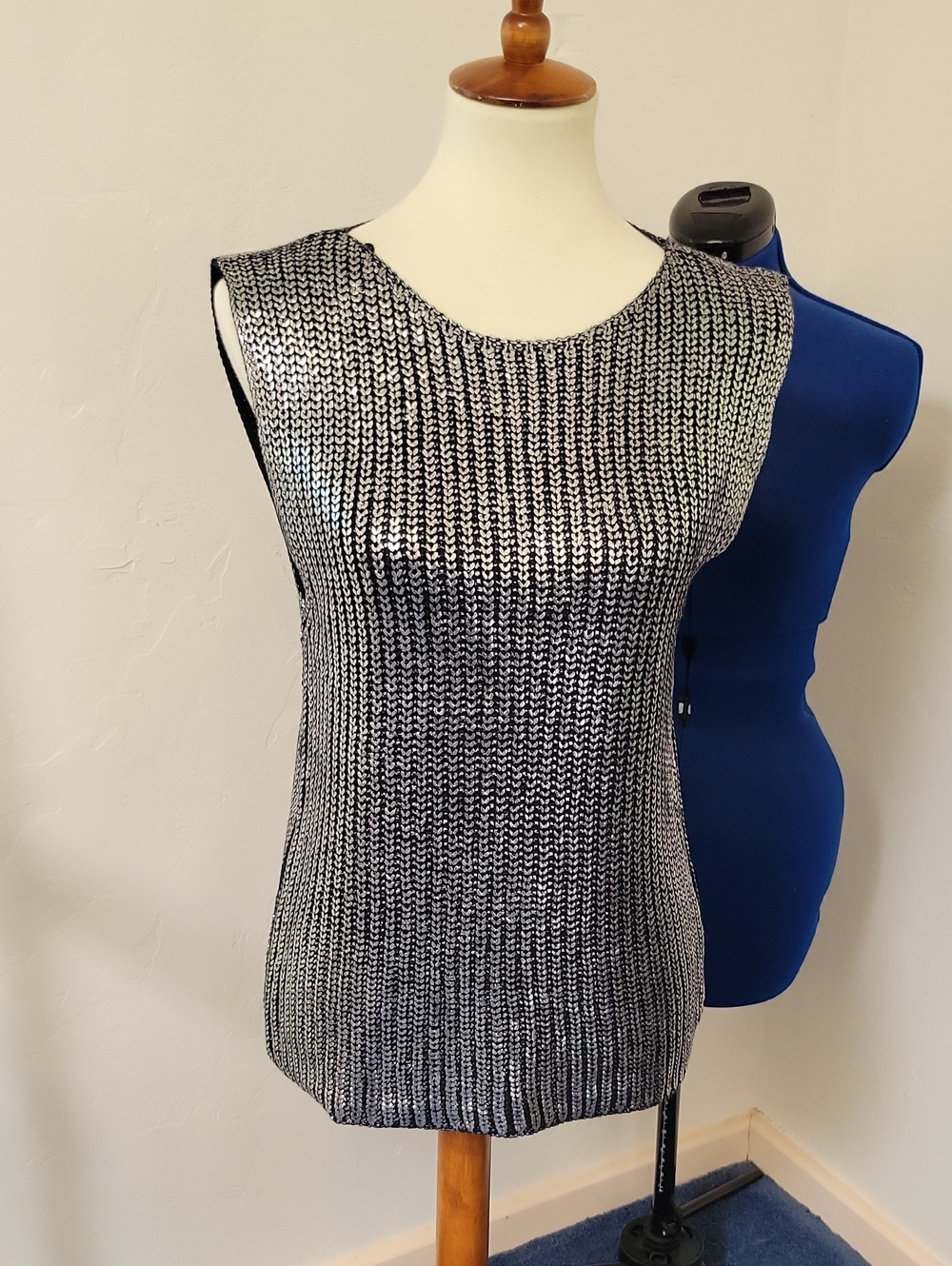 Elan Metallic Knit Sleeveless Tank Top - Silver & Black